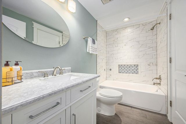 42198 Roscommon Street, Northville, MI 48167