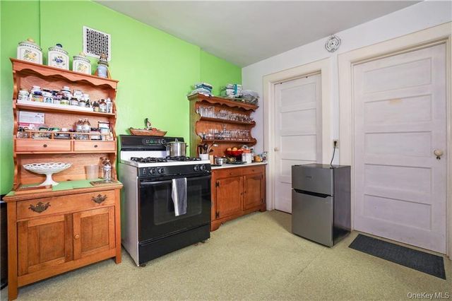 51 Dekalb Avenue, White Plains, NY 10605