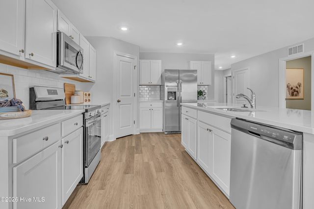 7115 Woodline Drive SW, Sunset Beach, NC 28468