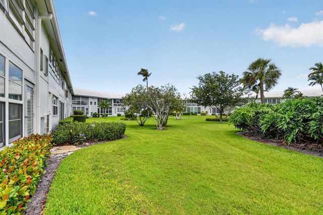 5520 N Ocean Boulevard N 110, Ocean Ridge, FL 33435