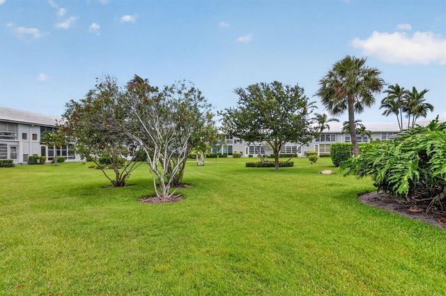 5520 N Ocean Boulevard N 110, Ocean Ridge, FL 33435