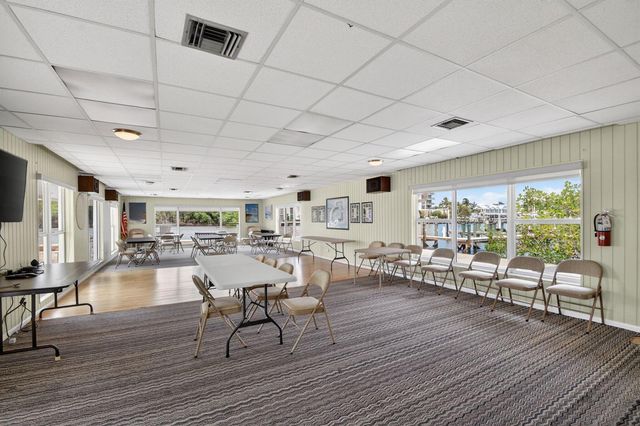 5520 N Ocean Boulevard N 110, Ocean Ridge, FL 33435