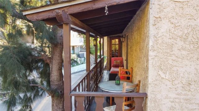 1953 Sunset Plaza Drive, Hollywood Hills, CA 90069