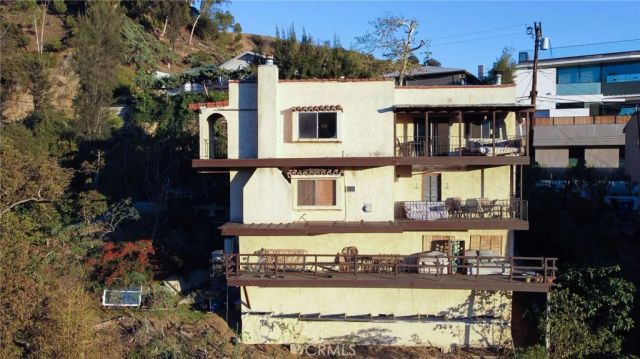 1953 Sunset Plaza Drive, Hollywood Hills, CA 90069