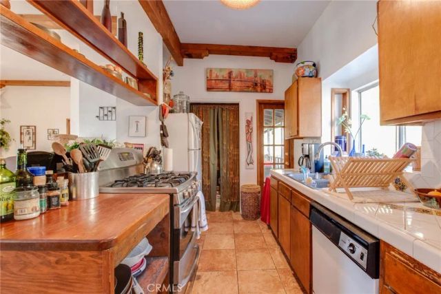 1953 Sunset Plaza Drive, Hollywood Hills, CA 90069
