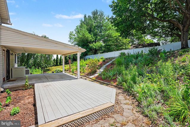 102 HILLDALE RD, Marysville, PA 17053