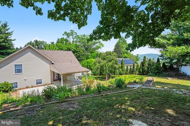 102 HILLDALE RD, Marysville, PA 17053