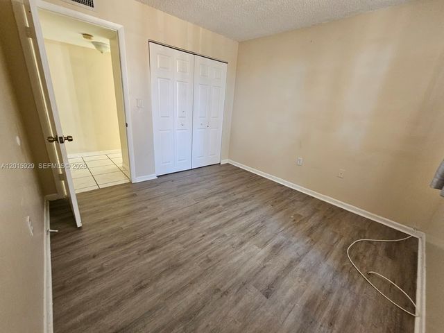 10825 SW 112th Ave 103, Miami, FL 33176