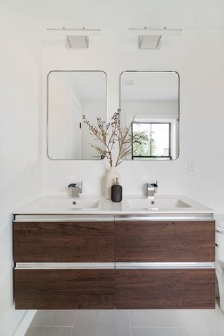 655 Saratoga Street 1, Boston, MA 02128