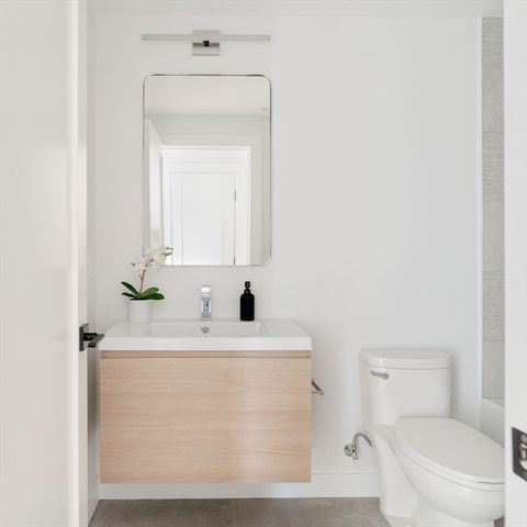 655 Saratoga Street 1, Boston, MA 02128