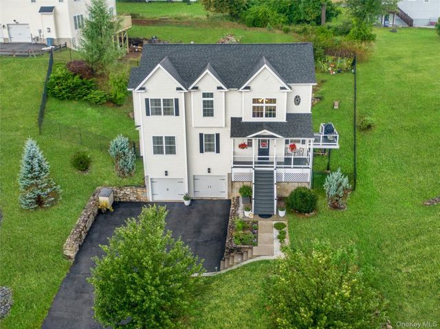 18 Tanyas Court, Monroe, NY 10950