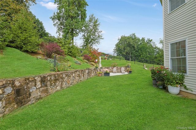 18 Tanyas Court, Monroe, NY 10950