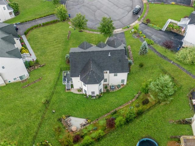 18 Tanyas Court, Monroe, NY 10950