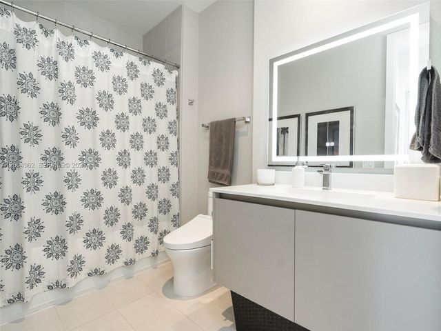 1030 15th St 321, Miami Beach, FL 33139