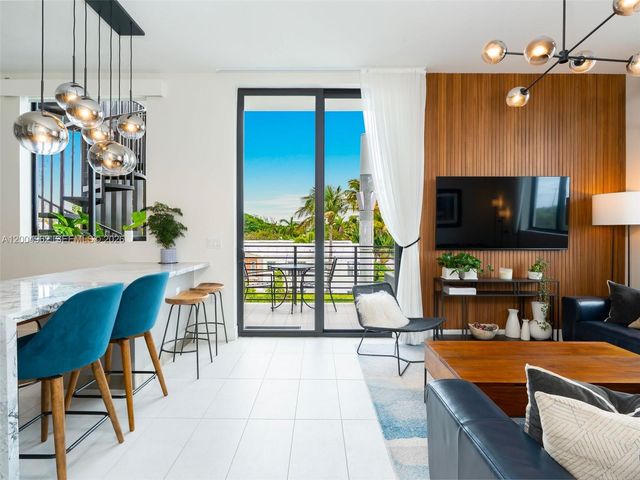 1030 15th St 321, Miami Beach, FL 33139