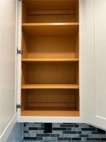 6328 Shelby LN, Virginia Beach, VA 23464