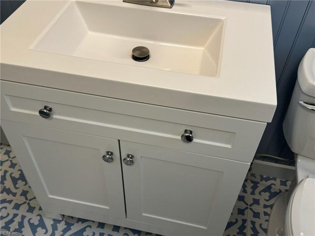 6328 Shelby LN, Virginia Beach, VA 23464