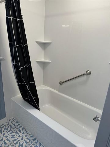 6328 Shelby LN, Virginia Beach, VA 23464