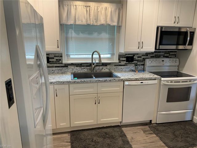 6328 Shelby LN, Virginia Beach, VA 23464