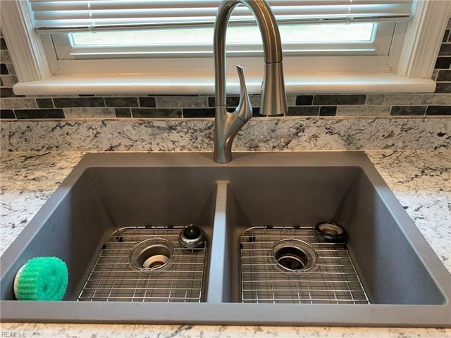 6328 Shelby LN, Virginia Beach, VA 23464