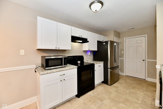 1010 Maple Drive W, Lebanon, IN 46052