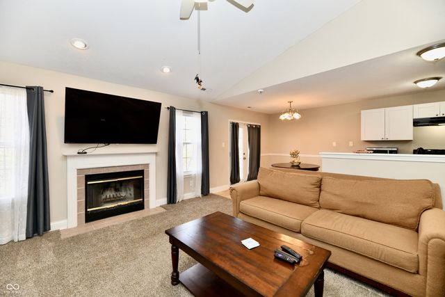 1010 Maple Drive W, Lebanon, IN 46052