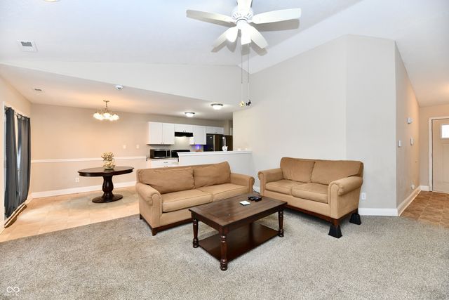 1010 Maple Drive W, Lebanon, IN 46052