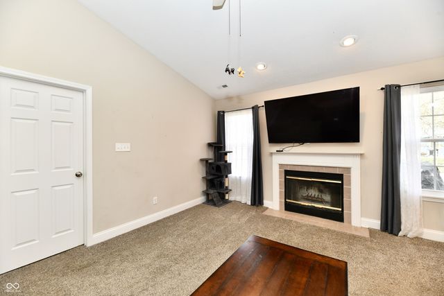 1010 Maple Drive W, Lebanon, IN 46052