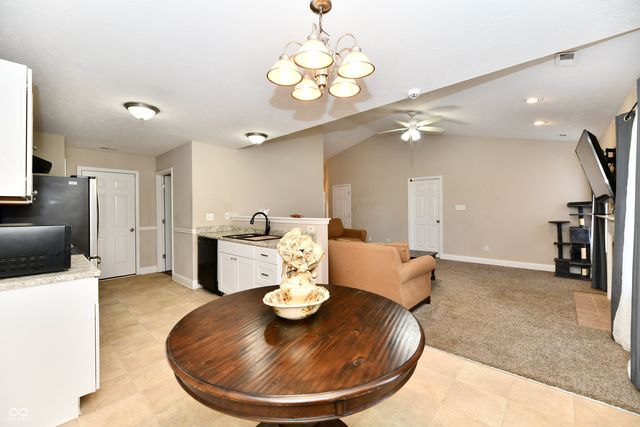 1010 Maple Drive W, Lebanon, IN 46052