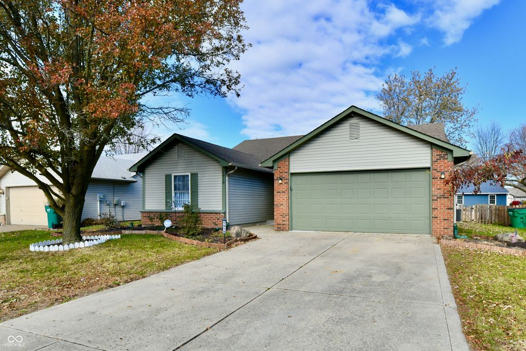 1010 Maple Drive W, Lebanon, IN 46052