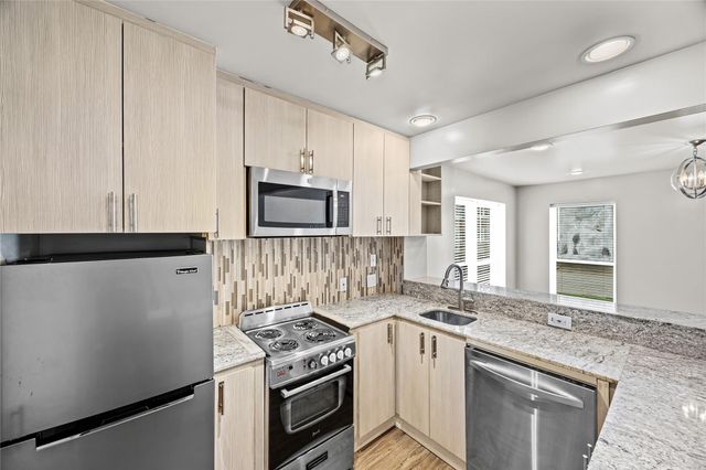 1716 Maryland Street A, Houston, TX 77006