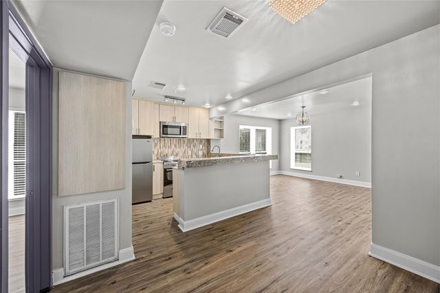 1716 Maryland Street A, Houston, TX 77006