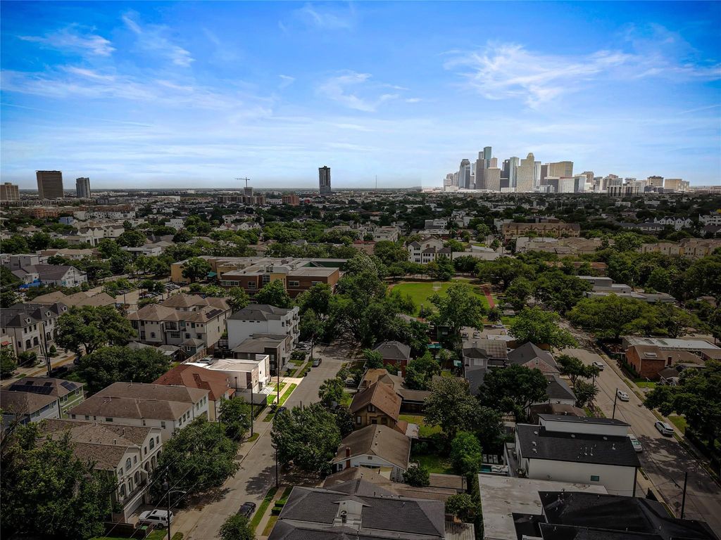1716 Maryland Street A, Houston, TX 77006