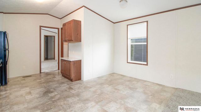 3715 NW Fairwood Court, Lincoln, NE 68521