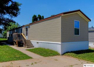 3715 NW Fairwood Court, Lincoln, NE 68521