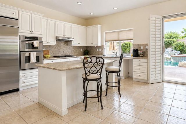 77 Clavel Court, Palm Desert, CA 92260