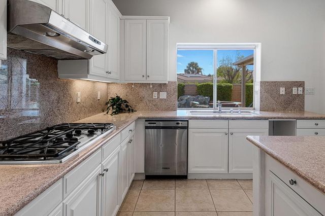 77 Clavel Court, Palm Desert, CA 92260