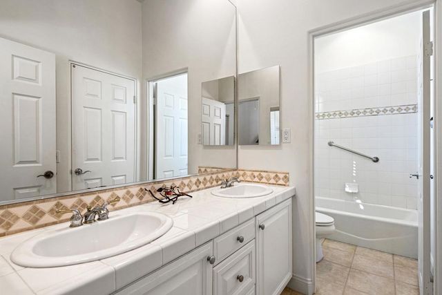 77 Clavel Court, Palm Desert, CA 92260