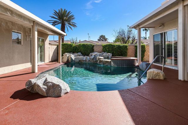 77 Clavel Court, Palm Desert, CA 92260