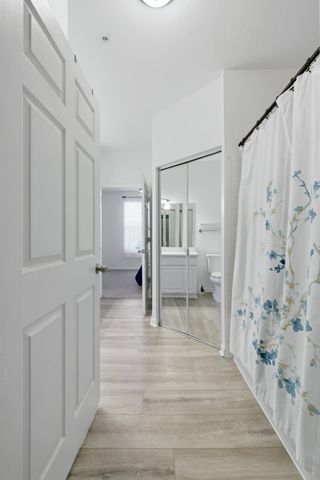 60 Fenwick Hall Allee Alley Apt 537, Johns Island, SC 29455