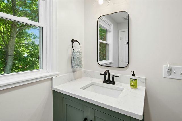 30 Shetland Rd, Marblehead, MA 01945