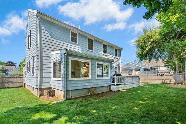 30 Shetland Rd, Marblehead, MA 01945