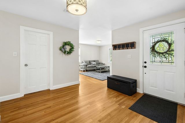 30 Shetland Rd, Marblehead, MA 01945