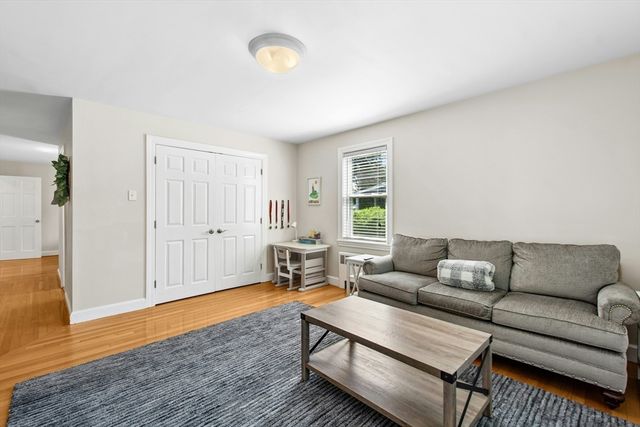 30 Shetland Rd, Marblehead, MA 01945
