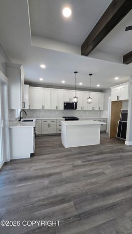 13965 W Aero Lane, Big Lake, AK 99652