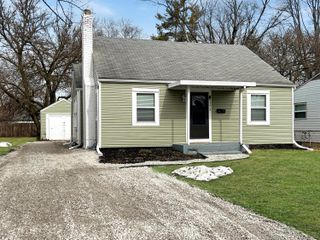 1172 E Woodrow Avenue, Columbus, OH 43207