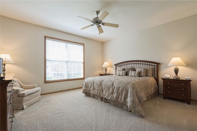 2922 Somerbrook Lane, Marion, IA 52302