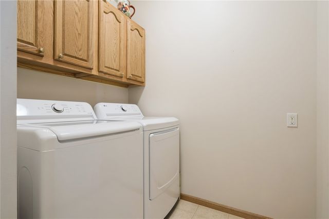 2922 Somerbrook Lane, Marion, IA 52302