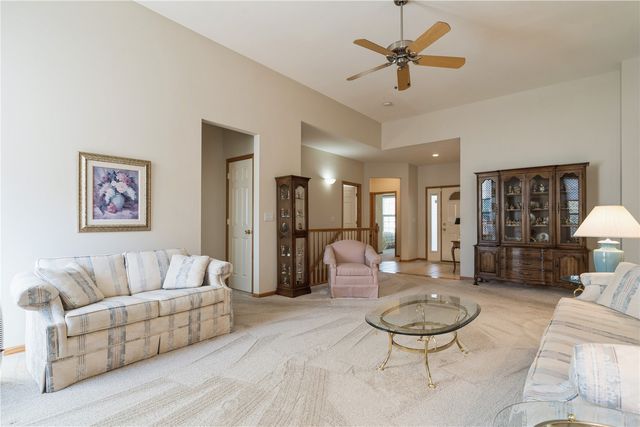 2922 Somerbrook Lane, Marion, IA 52302
