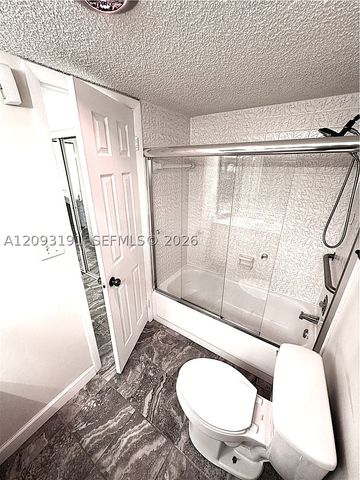 403 NW 68th Ave 309, Plantation, FL 33317